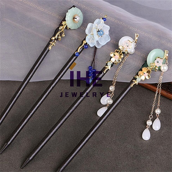 IHE Hair Ornaments M1808