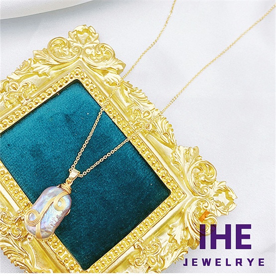IHE Pendant Necklace S1853