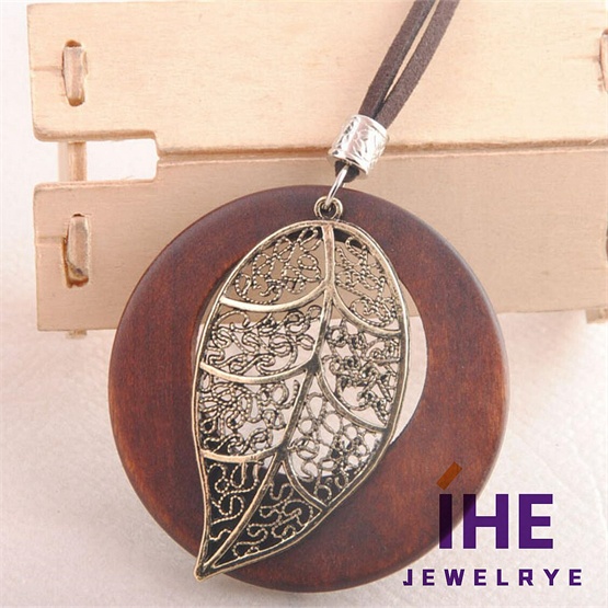 IHE Pendant Necklace M1852